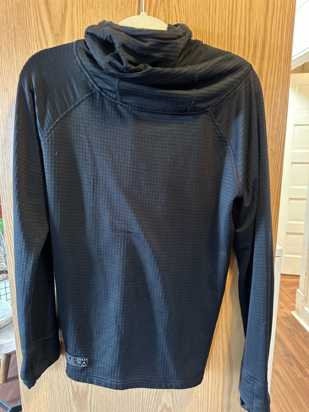 Saga Outerwear Long Sleeve Hooded Baselayer